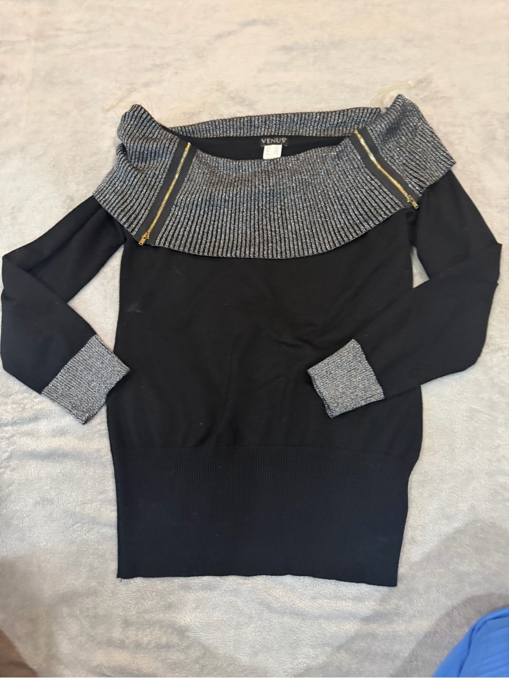 VENUS Black Off-Shoulder Sweater with Silver Ribbed Trim and Gold Zips